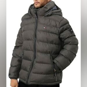 Tommy Hilfiger Hooded Puffer Jacket – Black Size L/G